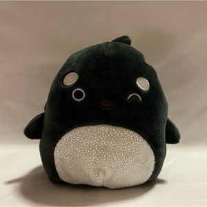 ✨ 2/$15 or 3/$20 ✨ NWOT Kai the Orca Squishmallow 5in